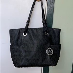 Michael kors black purse